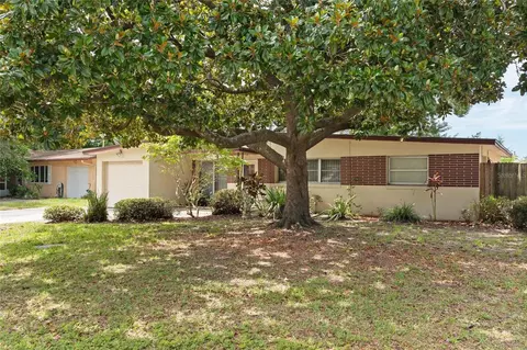 2221 Curtis Dr S, Clearwater, FL 33764
