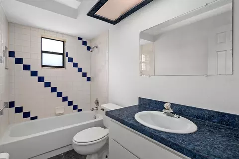 Bath - 6030 Hugo Ave, Spring Hill, FL 34608 photo 2 of 2