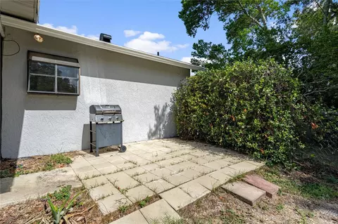 Exterior - 6030 Hugo Ave, Spring Hill, FL 34608 photo 6 of 7