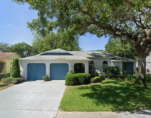 9026 Tournament Dr, Hudson, FL 34667