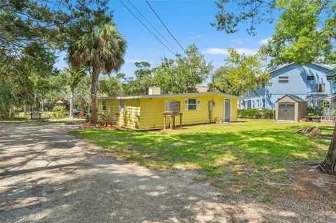 Exterior - 6053 Palm Creek Dr, Weeki Wachee, FL 34607 photo 4 of 19