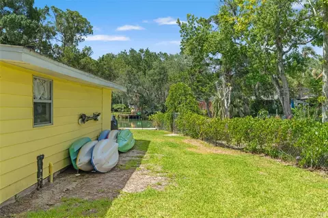 Exterior - 6053 Palm Creek Dr, Weeki Wachee, FL 34607 photo 10 of 19