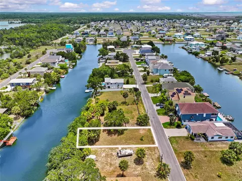 3240 Sea Grape Dr, Hernando Beach, FL 34607 photo 12