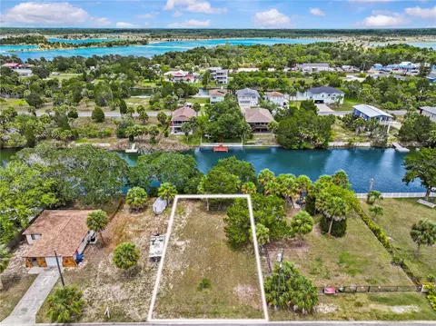 3240 Sea Grape Dr, Hernando Beach, FL 34607