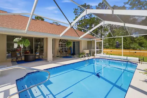 Exterior - 1131 E Bluebird Ct, Hernando, FL 34442 photo 3 of 12