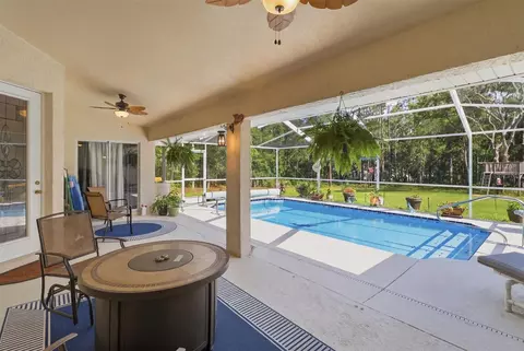 Exterior - 1131 E Bluebird Ct, Hernando, FL 34442 photo 6 of 12