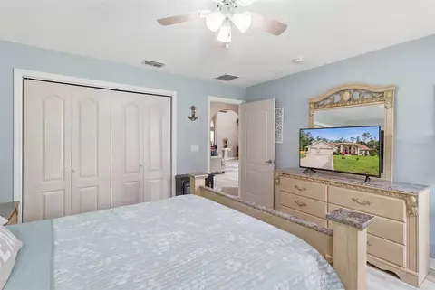 Bedroom - 1131 E Bluebird Ct, Hernando, FL 34442 photo 4 of 5