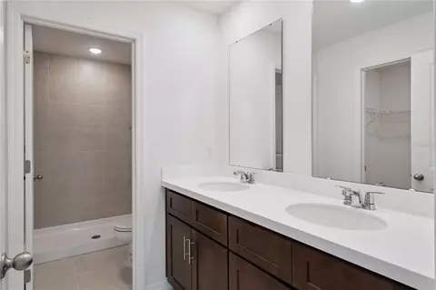 Bath - 5204 Luisa Ct, Saint Cloud, FL 34771 photo 1 of 4