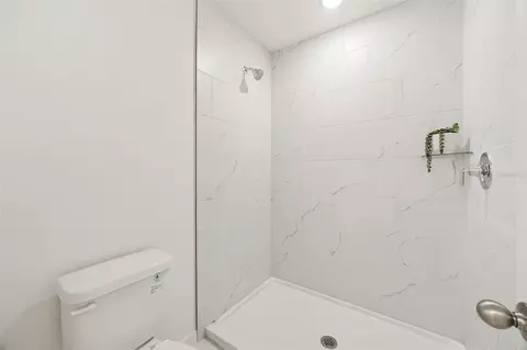 Bath - 5204 Luisa Ct, Saint Cloud, FL 34771 photo 4 of 4