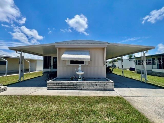 10818 Freedom Dr, Port Richey, FL 34668