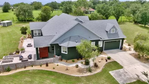 32112 Jack Russell Ct, Dade City, FL 33525