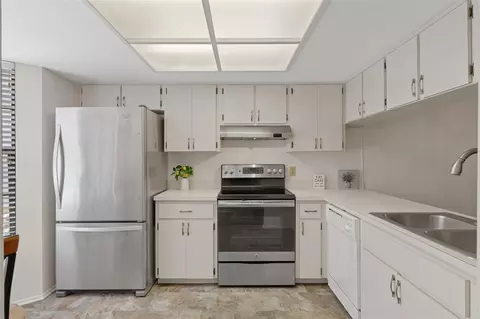 Kitchen - 2102 Forester Way, Spring Hill, FL 34606 photo 2 of 4
