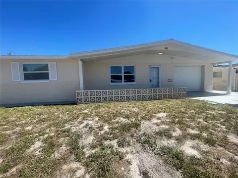 5102 Manor Dr, New Port Richey, FL 34652
