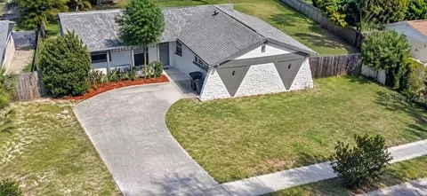 1019 Peninsula Rd, Tarpon Springs, FL 34689