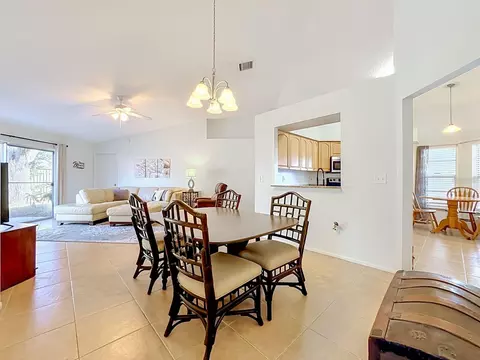 Dining - 13436 Silvercreek Dr, Riverview, FL 33579 photo 2 of 2