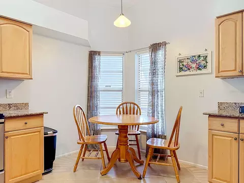 Kitchen - 13436 Silvercreek Dr, Riverview, FL 33579 photo 4 of 6