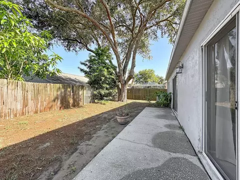 Exterior - 13436 Silvercreek Dr, Riverview, FL 33579 photo 4 of 4