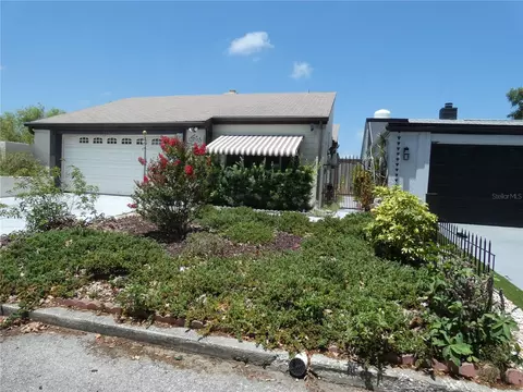 12409 Merry Ln, Hudson, FL 34667