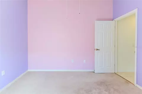 Bedroom - 11261 Mcracken Dr, Spring Hill, FL 34609 photo 7 of 10