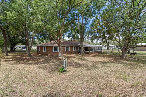 Exterior - 3316 Seaview Dr, Spring Hill, FL 34606 photo 6 of 11