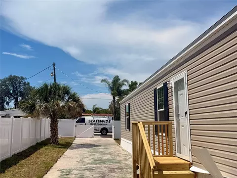 9024 Kosimo St, New Port Richey, FL 34654