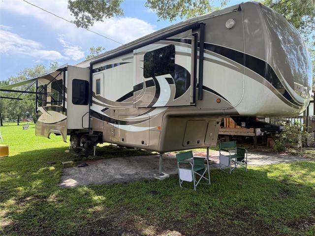 2092 Culbreath Rd #D24, Brooksville, FL 34602