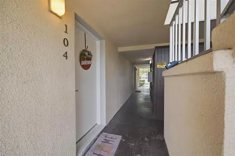 5242 Opal Ln #104, New Port Richey, FL 34652