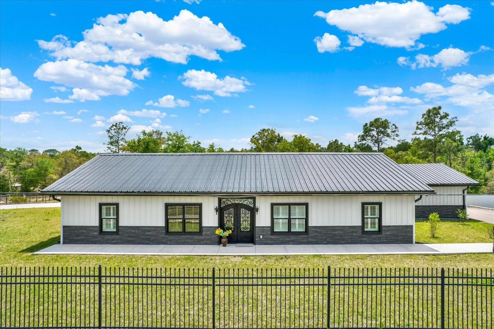 34370 Richardson Blvd, Webster, FL 33597 photo 1