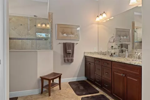 Bath - 2015 N Rhodes Pt, Hernando, FL 34442 photo 1 of 4