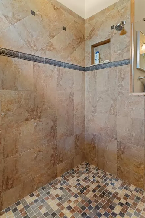 Bath - 2015 N Rhodes Pt, Hernando, FL 34442 photo 3 of 4
