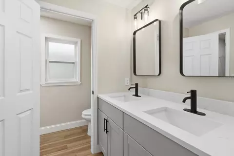 Bath - 9642 Elgin Blvd, Spring Hill, FL 34606 photo 1 of 5