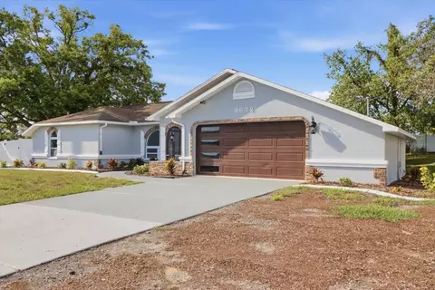 Exterior - 9642 Elgin Blvd, Spring Hill, FL 34606 photo 9 of 11