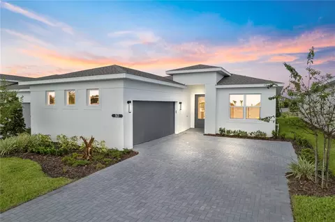 563 Hammock Oaks Blvd, Lady Lake, FL 32159