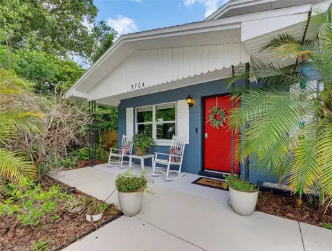 5704 13th St, Zephyrhills, FL 33542