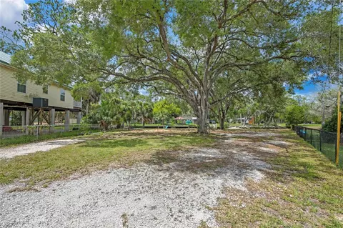 6134 Island Dr, Weeki Wachee, FL 34607 photo 13