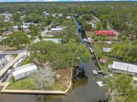 6134 Island Dr, Weeki Wachee, FL 34607 photo 4
