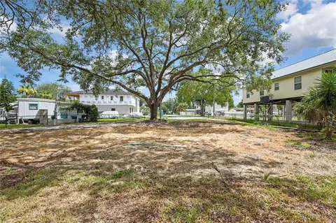 6134 Island Dr, Weeki Wachee, FL 34607 photo 11