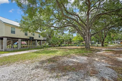 6134 Island Dr, Weeki Wachee, FL 34607 photo 7