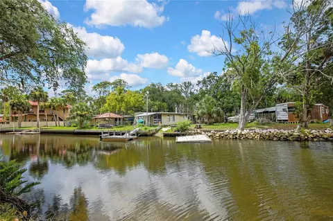 6134 Island Dr, Weeki Wachee, FL 34607 photo 6