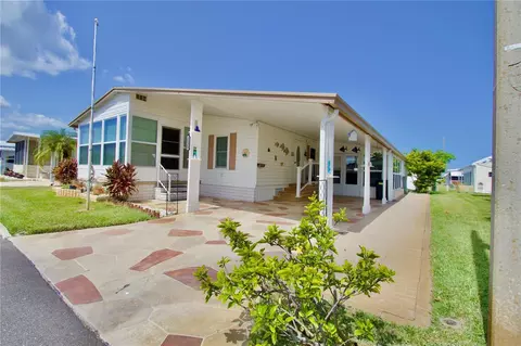 2123 Oahu Dr, Holiday, FL 34691