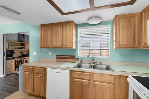 Kitchen - 5283 Baldock Ave, Spring Hill, FL 34608 photo 3 of 3