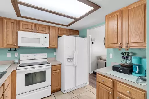 Kitchen - 5283 Baldock Ave, Spring Hill, FL 34608 photo 2 of 3