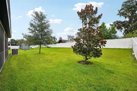 Exterior - 1214 Florablu Dr, Seffner, FL 33584 photo 12 of 13