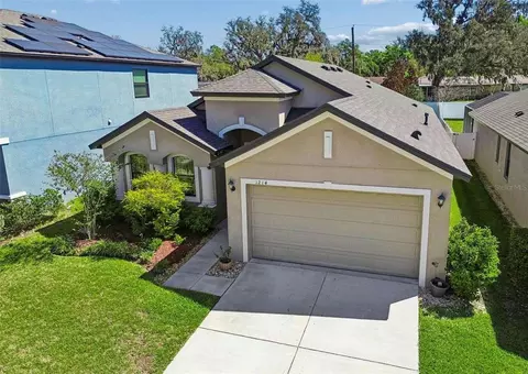 Exterior - 1214 Florablu Dr, Seffner, FL 33584 photo 4 of 13
