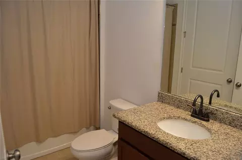 Bath - 1214 Florablu Dr, Seffner, FL 33584 photo 4 of 6