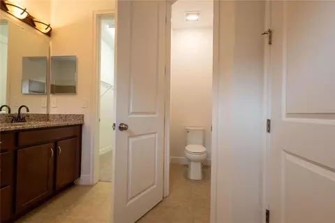 Entry Way - 1214 Florablu Dr, Seffner, FL 33584 photo 4 of 7