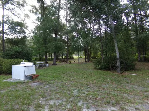Exterior - 12199 SW 44th Dr, Webster, FL 33597 photo 9 of 16