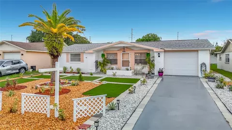 6145 1st Ave, New Port Richey, FL 34653