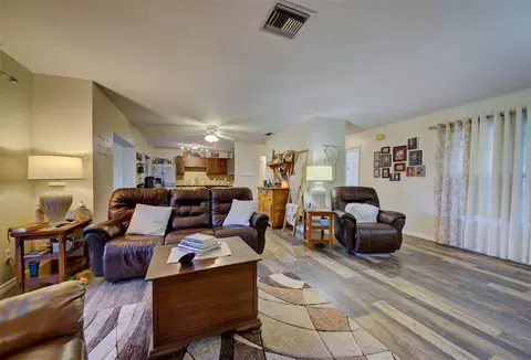 Living - 4441 Chamber Ct, Spring Hill, FL 34609 photo 2 of 3