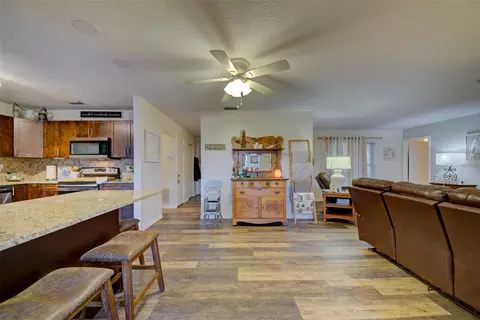 Entry Way - 4441 Chamber Ct, Spring Hill, FL 34609 photo 4 of 5